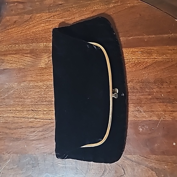 Ingber Handbags - Vintage INGBER Black velvet Fold Over Clutch Evening Bag.